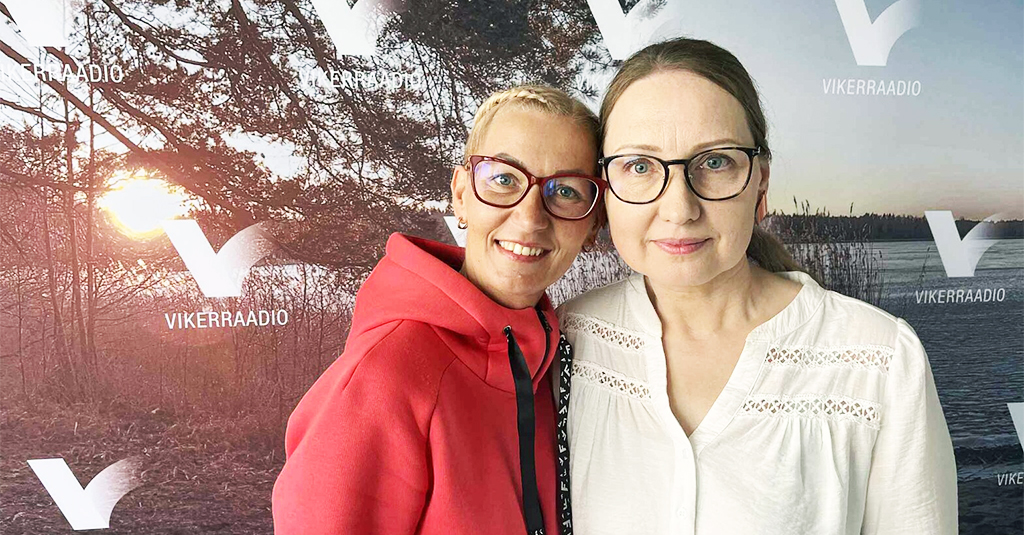 Eva Hammer ja Merilin Seer tõid Taani Eesti Naiskoori laulupeole